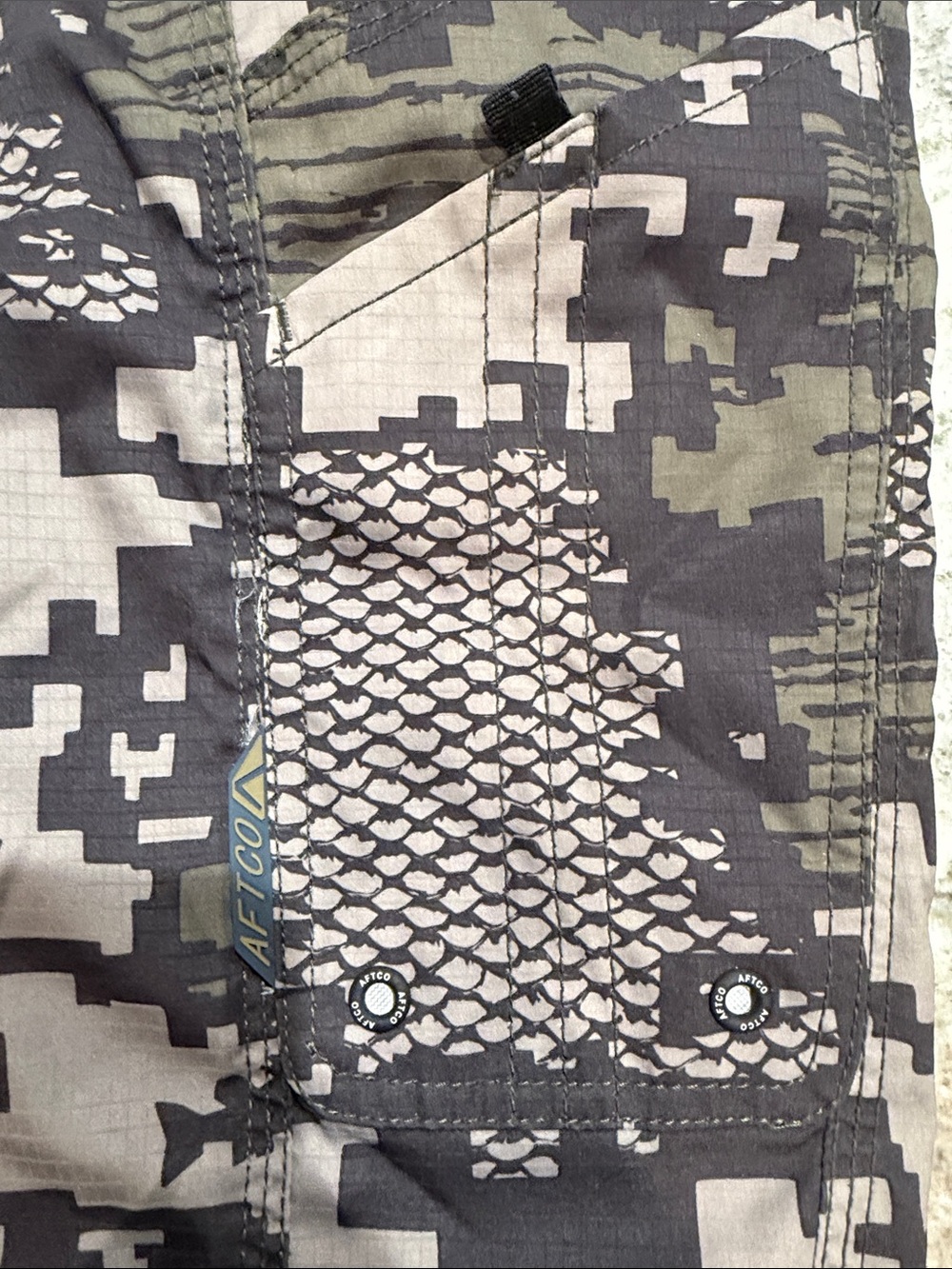 AFTCO Digital Camo Fishing Shorts in Black, Olive & Tan size 36 - Picture 2 of 4
